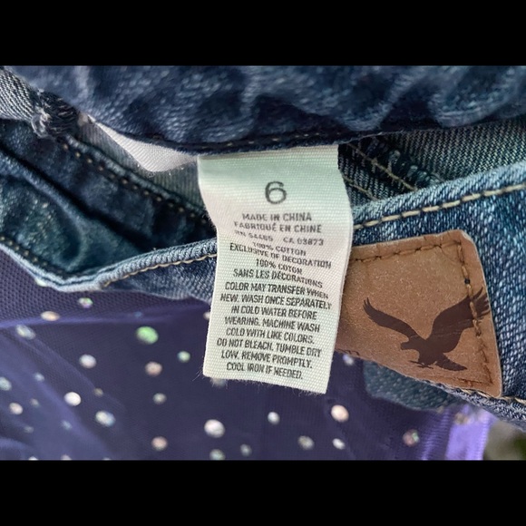 American Eagle denim shortie shorts, size 6 - Picture 2 of 3